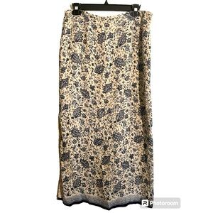 Talbots size 14 women’s vintages 90s 100% silk skirt